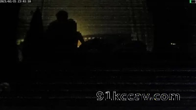 不肯开灯是不行的