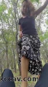 露脸野外丝袜足交