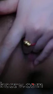 肥美骚逼自拍勾引我