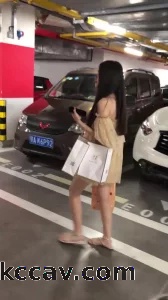 坐奔驰的武汉妹子被爱爱