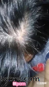 双洞被开的阿姨吃骚鸡吧