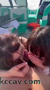 游艇重金无套双飞黑丝情趣内衣气氛组小姐姐