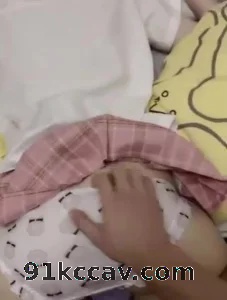 騷屄穿的情趣内衣挺性感的狠狠肏