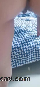 多视角肛交顺便尿进屁眼里还没到卫生间就已经开喷了