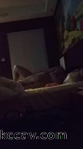 淫妻3p前戏调情