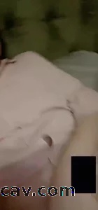 一字马美女回重庆了 寂寞难耐只能视频指挥自卫给我看
