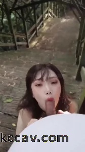谁家小母狗呀……真听话。