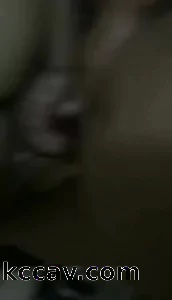 单男操我老婆，我在下面舔结合处，给单男BABA清理鸡吧