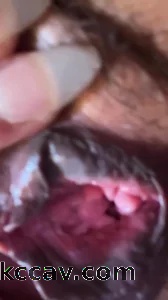 上海熟女掰开给我看，在上海情侣一起4P