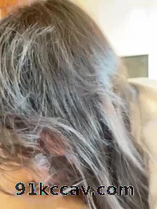 前女友分手后还对大鸡巴念念不忘，来月经也要来舔大鸡巴