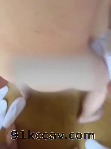 陌生男人和女友无套3p