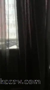 真实良家人妻自己家背着老公约炮黑人