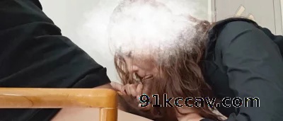分别一周，在办公室就迫不及待口了起来