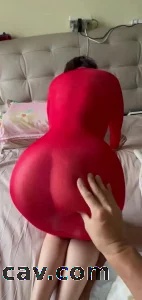 若隐若现的大屁股