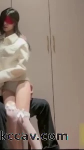 白丝小母狗镜前后入（已成年）