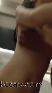 看着老婆跟别人舌吻真是刺激