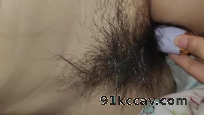 母狗自慰掰穴给我看
