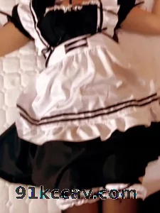  COSPLAY女仆装还是玩的花了些