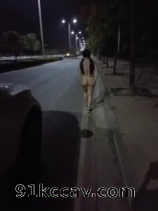 武汉00后姑凉的第一次露出