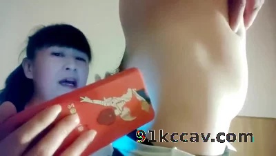 阿姨说她喜欢做爱的时候自拍