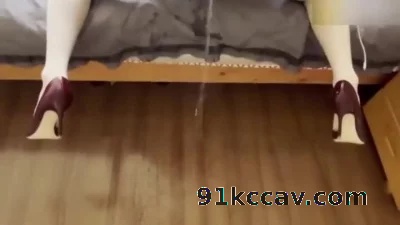 少妇被壮小伙连续草喷极度舒适
