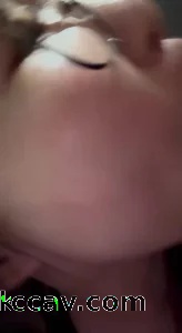 露脸母狗吃鸡
