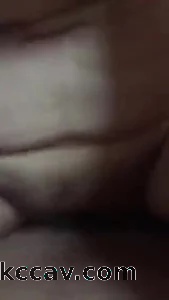 46岁丰满熟女偷情，逼肥肉厚，虎狼之年，做起来太刺激了，非常解馋过瘾