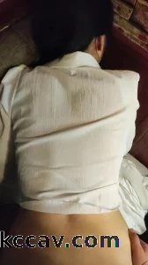 咖啡吧后入骚母狗