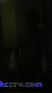 少妇续集晚上开灯对着工地做爱给民工看