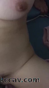 騷屄一个，插的鸡吧上全是白浆爽歪歪
