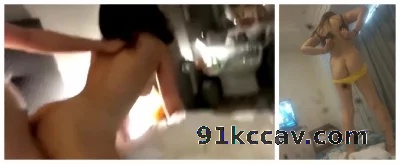 后入的奶子一晃一晃
