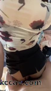 喜欢被后入的风骚人妻