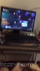 騷屄先吃鸡吧然后被大力插屄