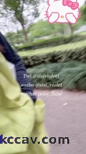 嘿嘿又到惹户外露出篮球场揉揉