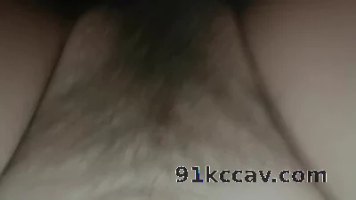 草一个大学老师