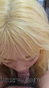 深圳黄发小母狗给220斤大叔口