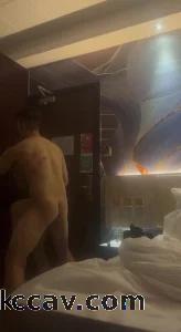 约会肌肉男