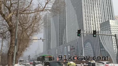 [原创] 户外下雪天零下十几度口交，媳妇紧张的东张西望！
