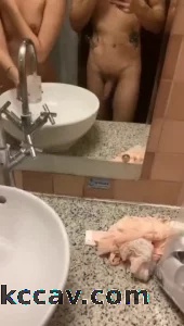 女友和她的闺蜜