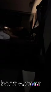 骚逼自己拍的视频