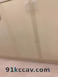 带娃上课偷偷去自慰，申请邀请码