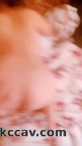 [原创] 淫荡情人自拍 极品白嫩翘臀 漂亮小嫩逼