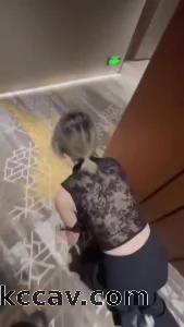 出探花设备 发骚药 反差空姐日常露脸调教  学狗爬 喝尿 颜射