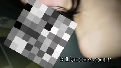 晚上开窗帘让对面邻居看到老婆说很刺激