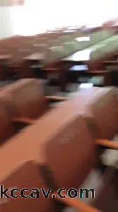 大学教室后入女友