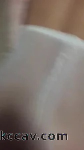 操白色连体苗条熟女