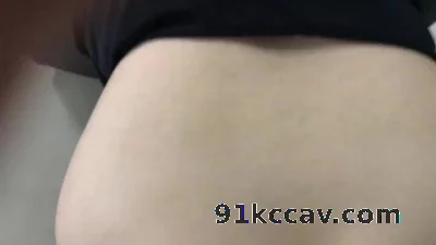 办公室偷情后入少妇同事无套内射