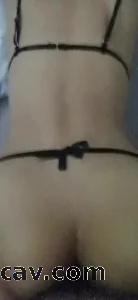 穿上情趣内衣的女友