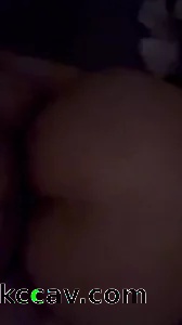山东反差偷情少妇喷了一床，直呼受不了
