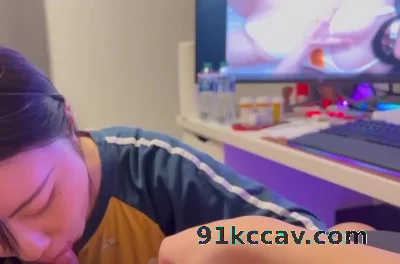 边看片边享受口技